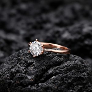 Anillo Solitario «Clásico Seis Garras» Banda Delgada Oro Rosa