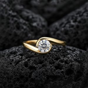 Anillo Solitario «Montura Espiral o Bucle» Semi-Tensión Banda Ancha Oro 18k