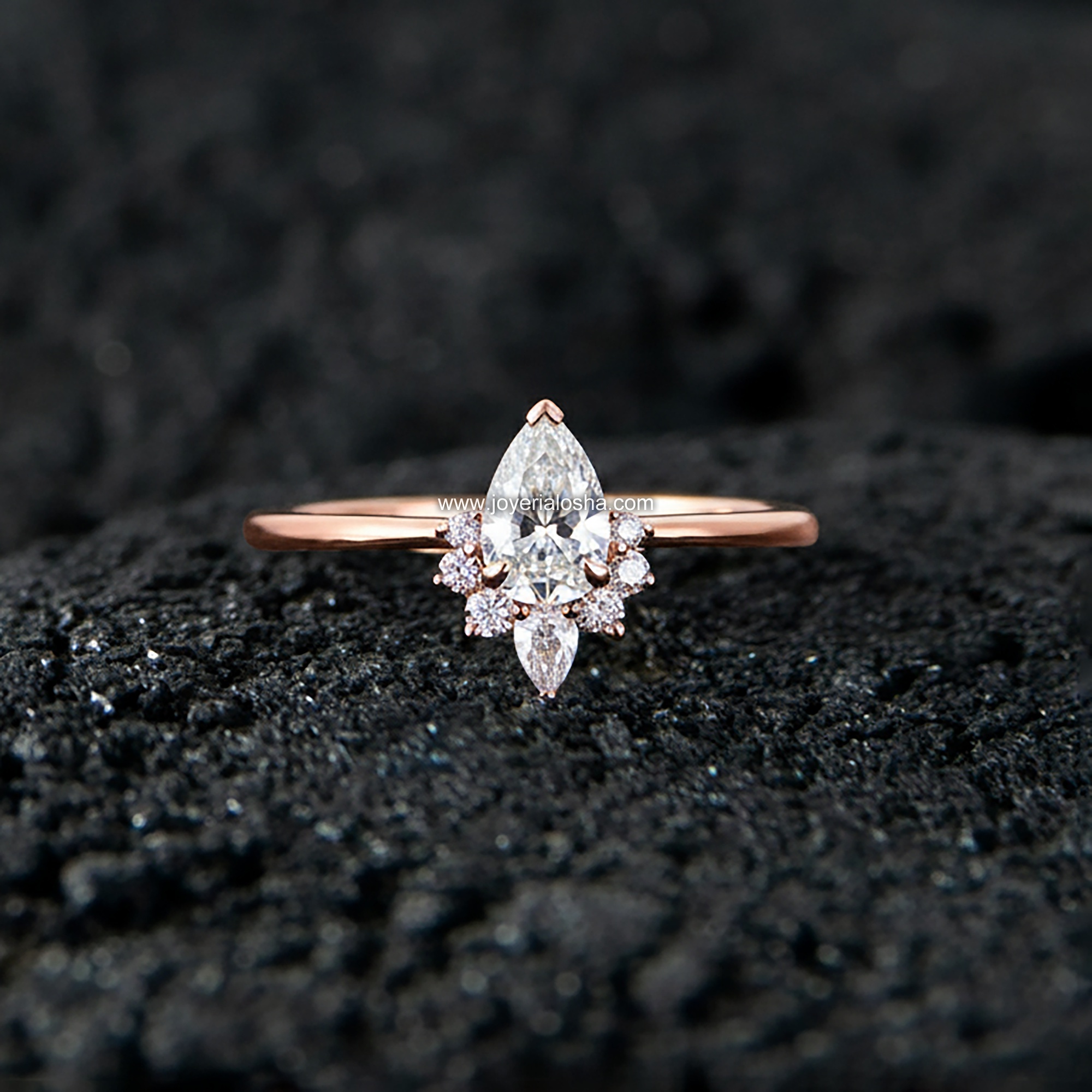 Anillo Pera "Racimo Floral Inferior" Oro Rosa
