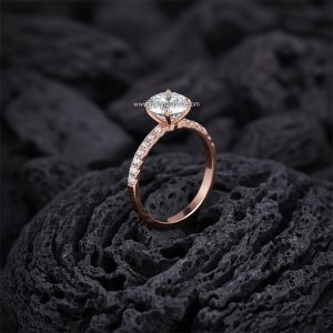 Anillo Solitario Redondo «Banda de adornos» Oro Rosa 18k