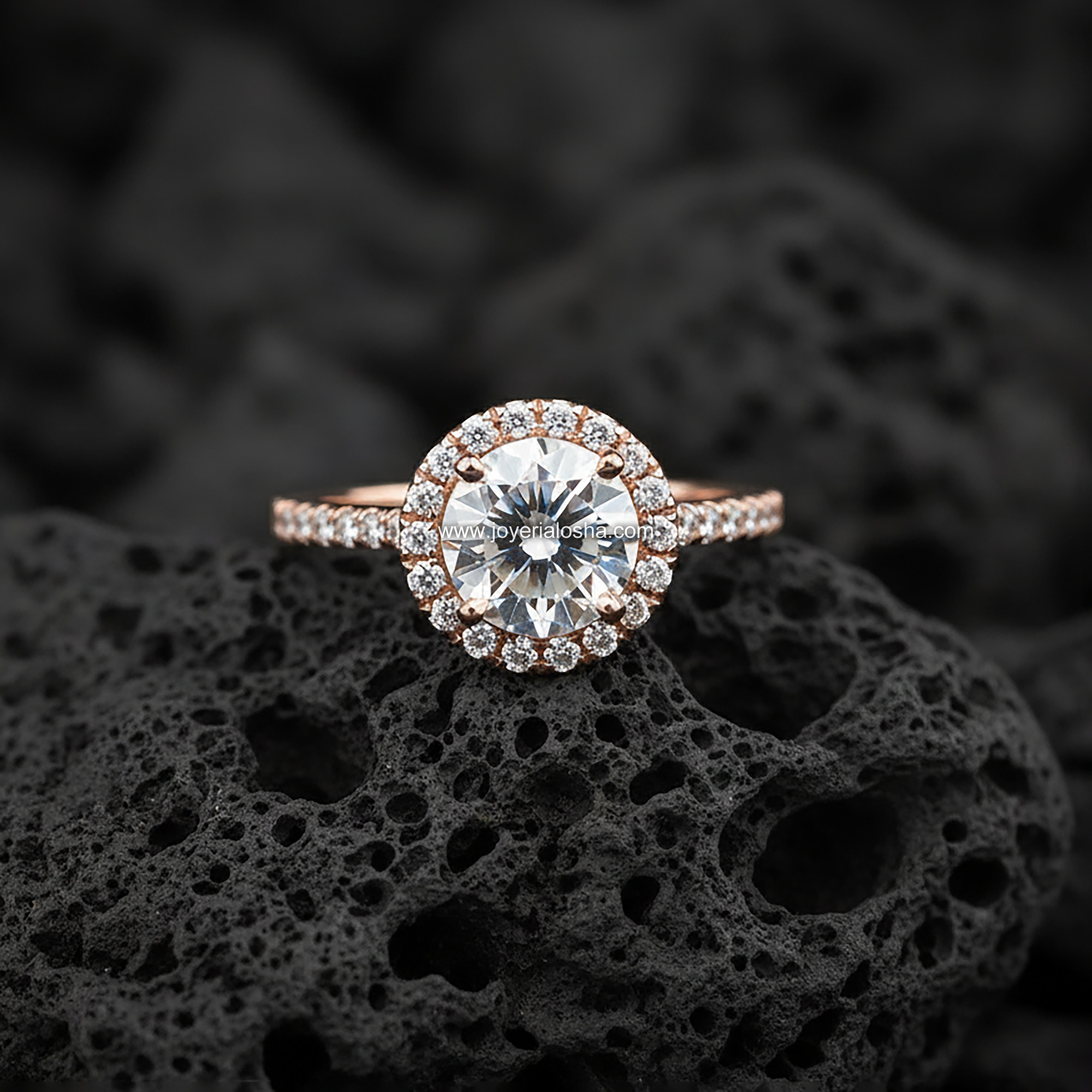 Anillo Halo Redondo Clásico Banda Pavé Oro Rosa