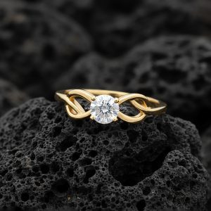 Anillo Solitario Redondo «Nudo Infinito» Oro 18k