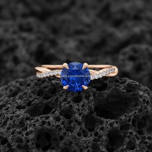 Anillo Solitario «Zafiro Redondo Twist Pavé» Oro Rosa
