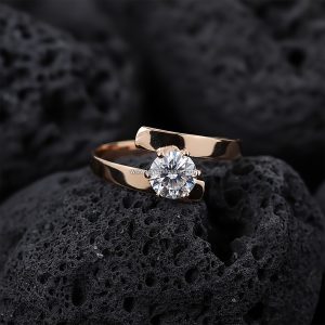 Anillo Solitario Redondo «Bypass Tensión Banda Ancha» Oro Rosa 18k