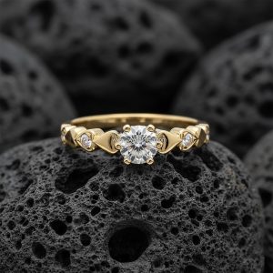 Anillo Solitario Redondo «Acentos Navette Geométrica» Oro 18k