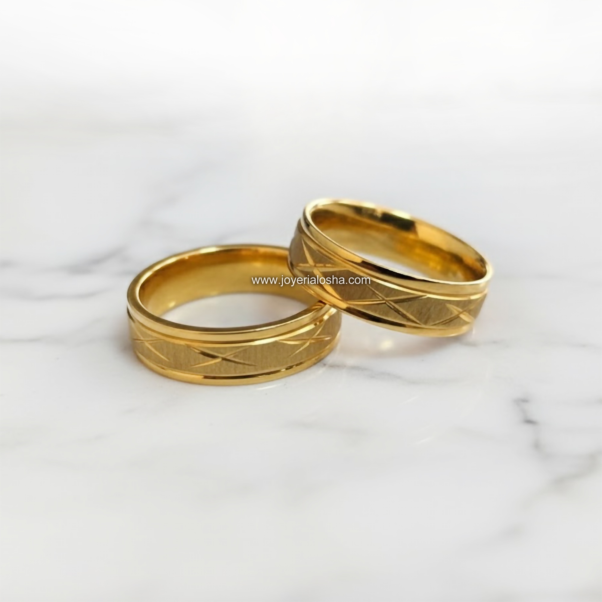 Aros Minimalist Bevel Gold