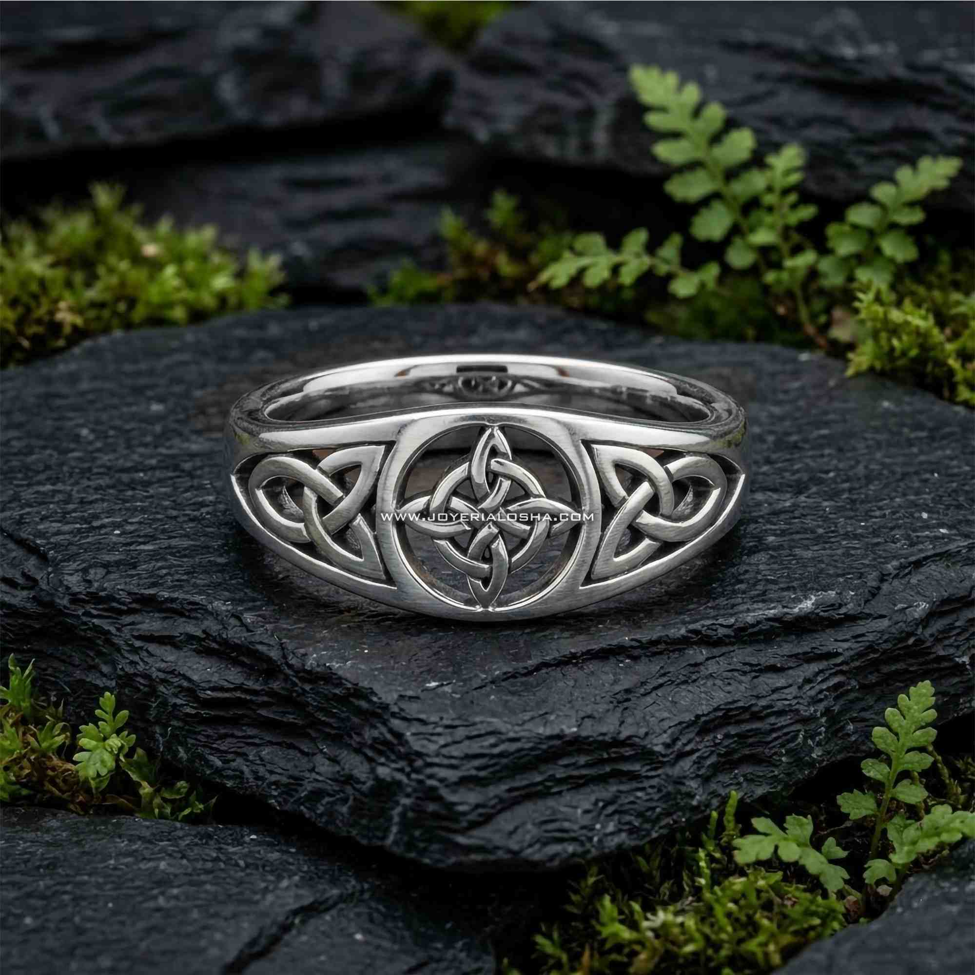 Anillo Nudo de Brujas "Trinidad Protectora" en Plata .925