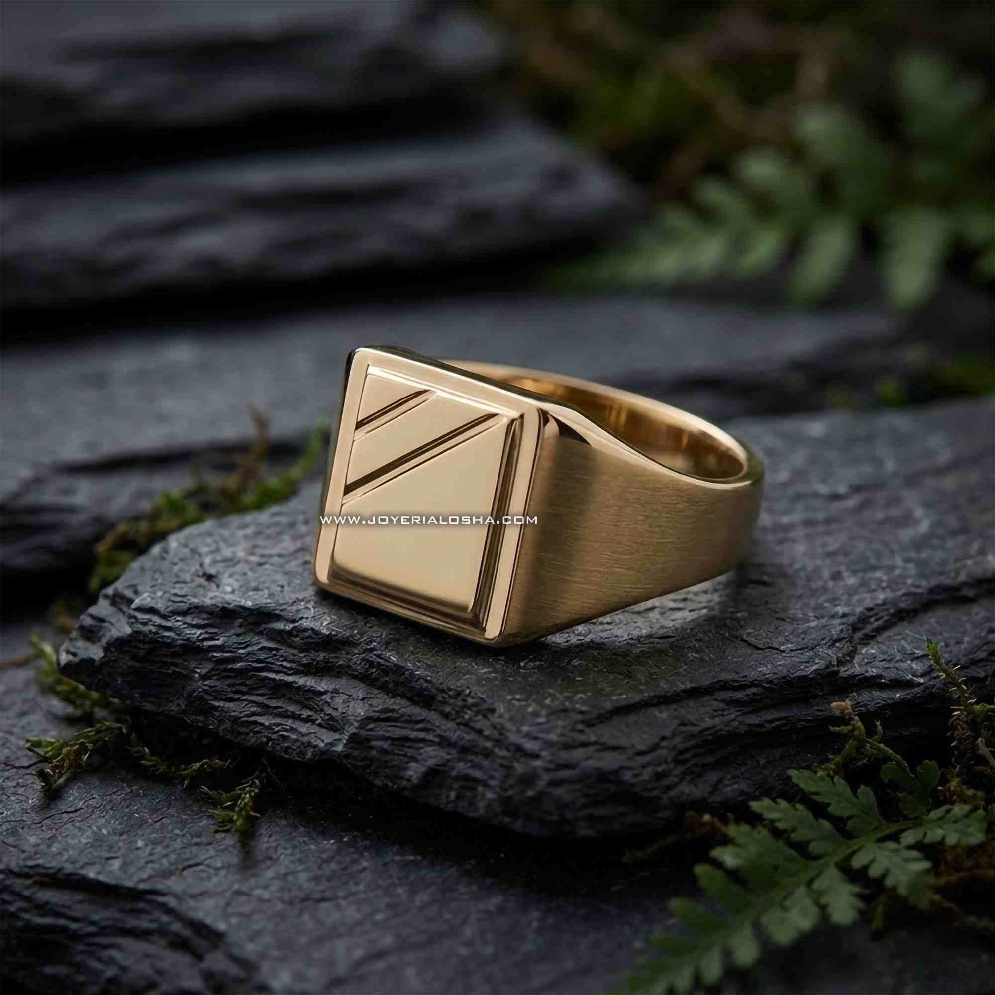 Anillo de Oro 18k 'Líneas Dinámicas'